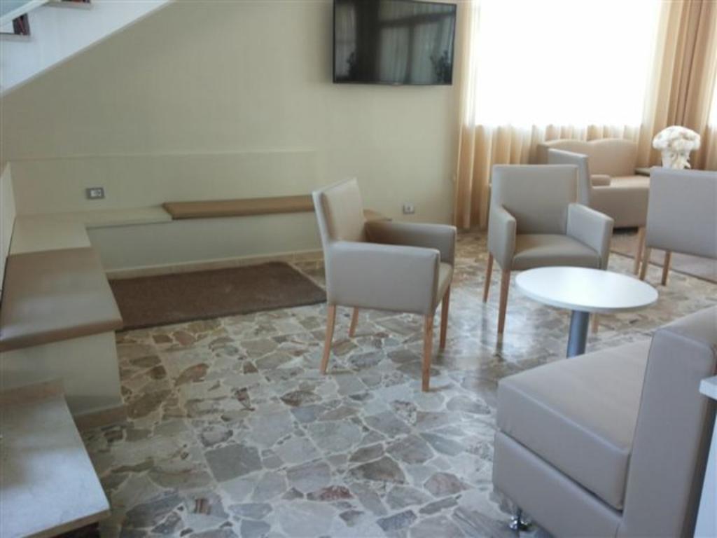 Hotel Sorriso San Mauro Mare Exterior photo